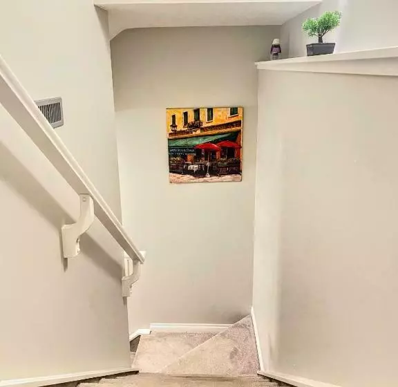 Cozy Newly Built And Cheerful 1 Bedroom Suite