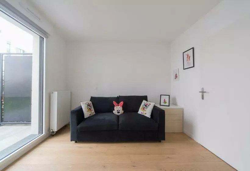 Disney   Paris 5 Min De Disney   Pk Privé Gratuit   4 Personnes   Terrasse Jardin