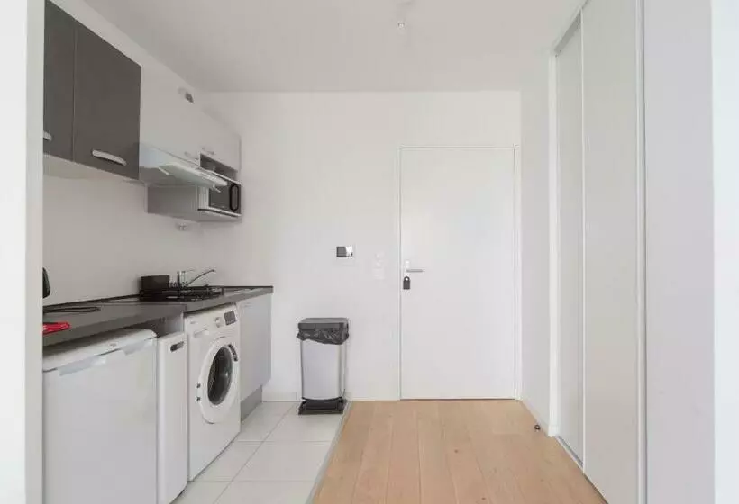 Disney   Paris 5 Min De Disney   Pk Privé Gratuit   4 Personnes   Terrasse Jardin