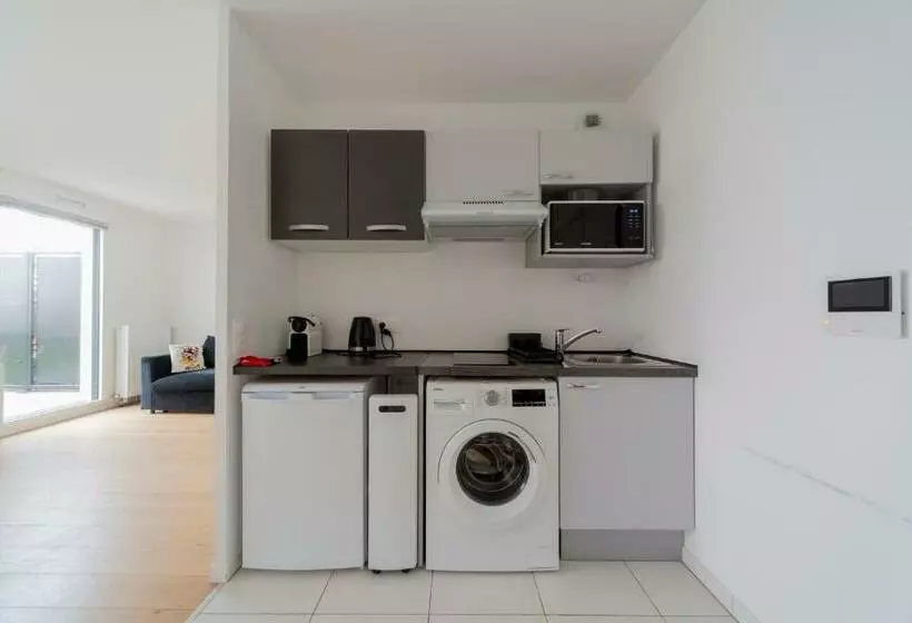 Disney   Paris 5 Min De Disney   Pk Privé Gratuit   4 Personnes   Terrasse Jardin