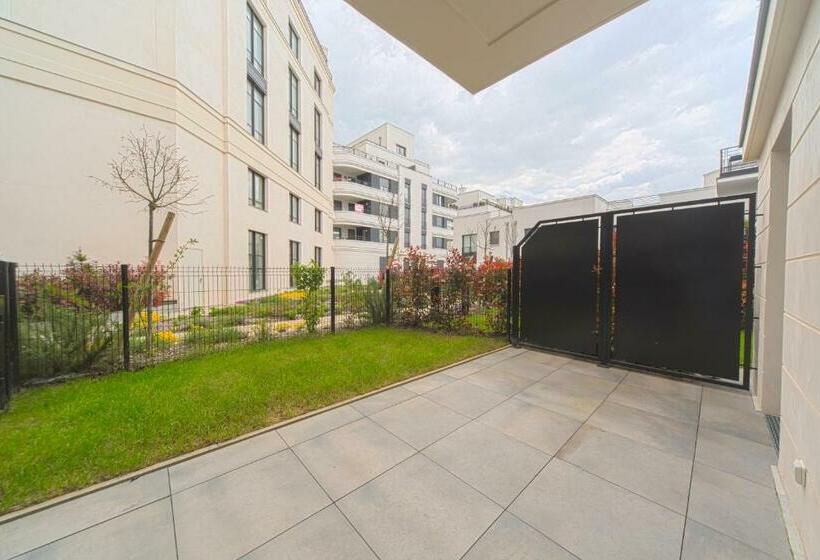 Disney   Paris 5 Min De Disney   Pk Privé Gratuit   4 Personnes   Terrasse Jardin