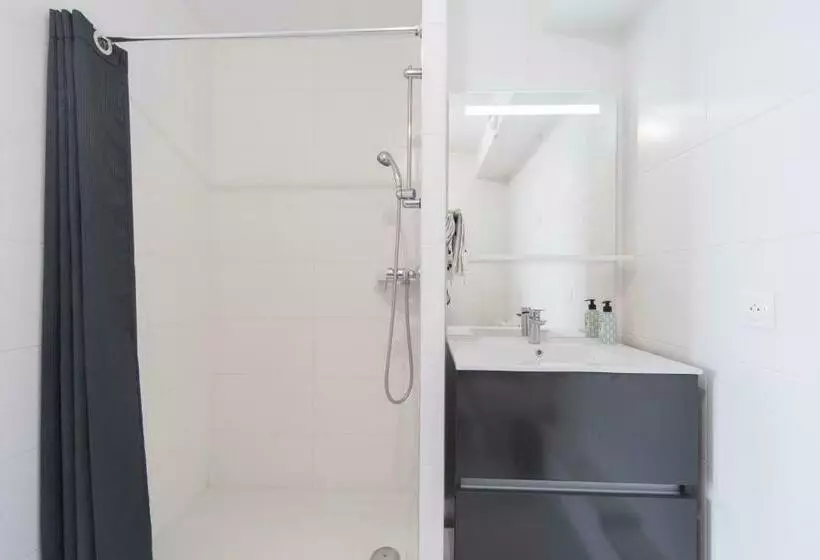 Disney   Paris 5 Min De Disney   Pk Privé Gratuit   4 Personnes   Terrasse Jardin