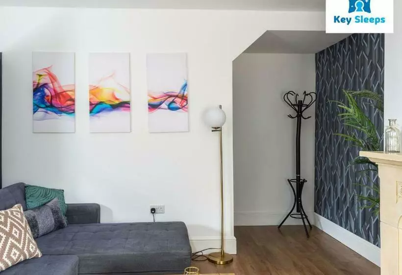 Five Bedroom Spacious Modern House By Keysleeps Short Lets Workington Lake District Beach
