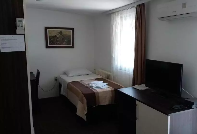 Gros Hotel Leskovac