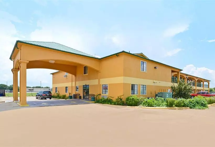 ホテル Americas Best Value Inn & Suites Smithville