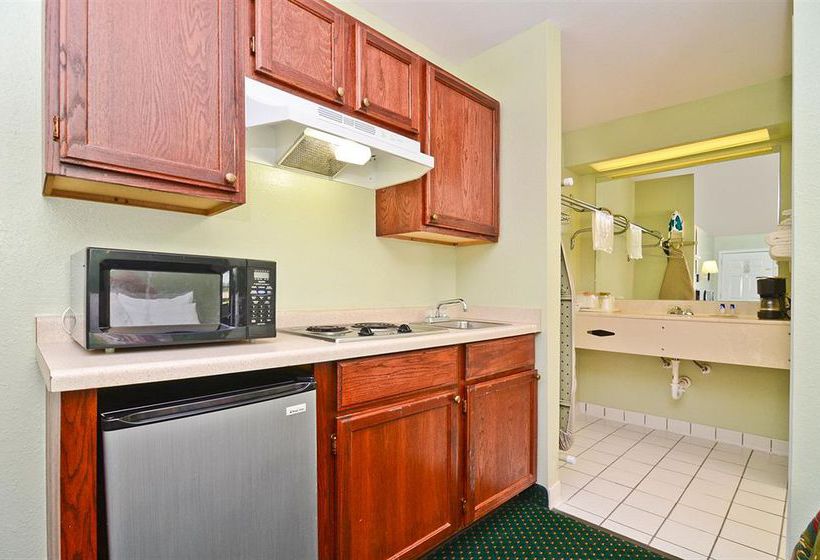 בית מלון כפרי Americas Best Value Inn & Suites Smithville