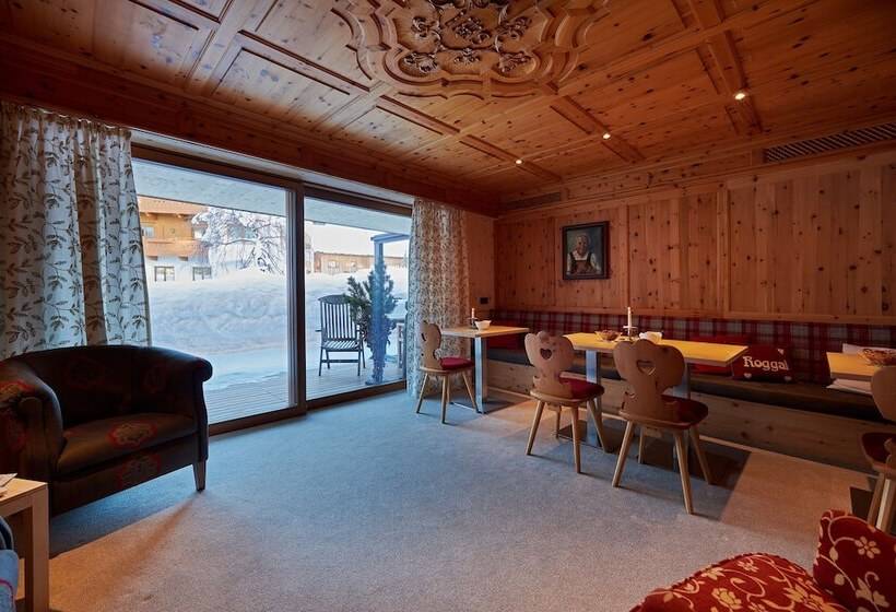 호텔 Appartement Roggal