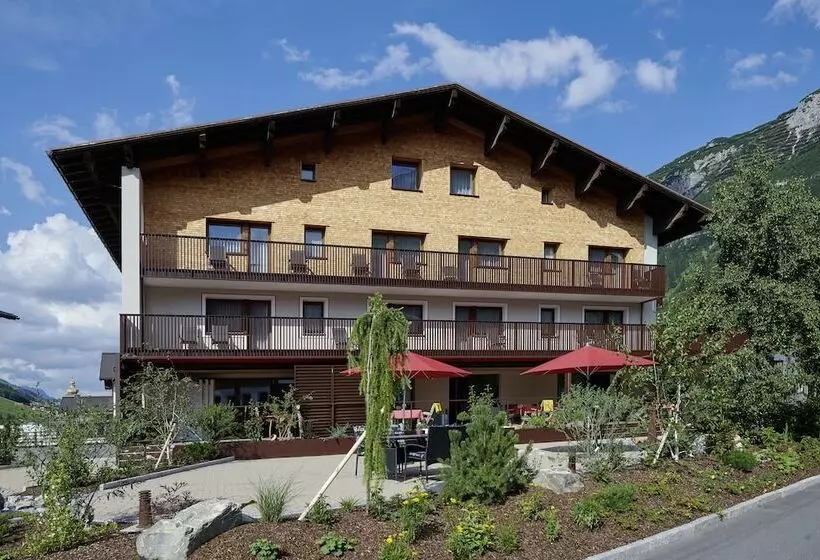 Отель Appartement Roggal