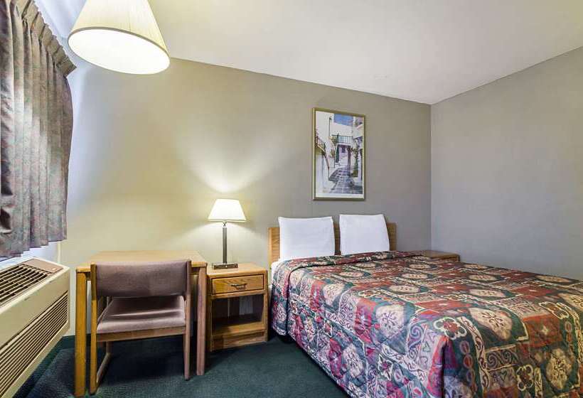 فندق Econo Lodge
