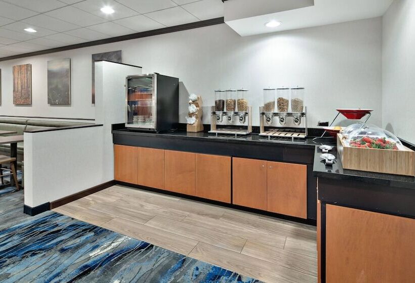 فندق Fairfield Inn & Suites By Marriott Marietta