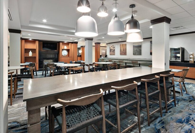 فندق Fairfield Inn & Suites By Marriott Marietta