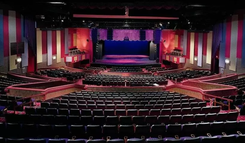 Отель Grand Pequot Tower At Foxwoods