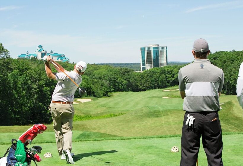 فندق Grand Pequot Tower At Foxwoods