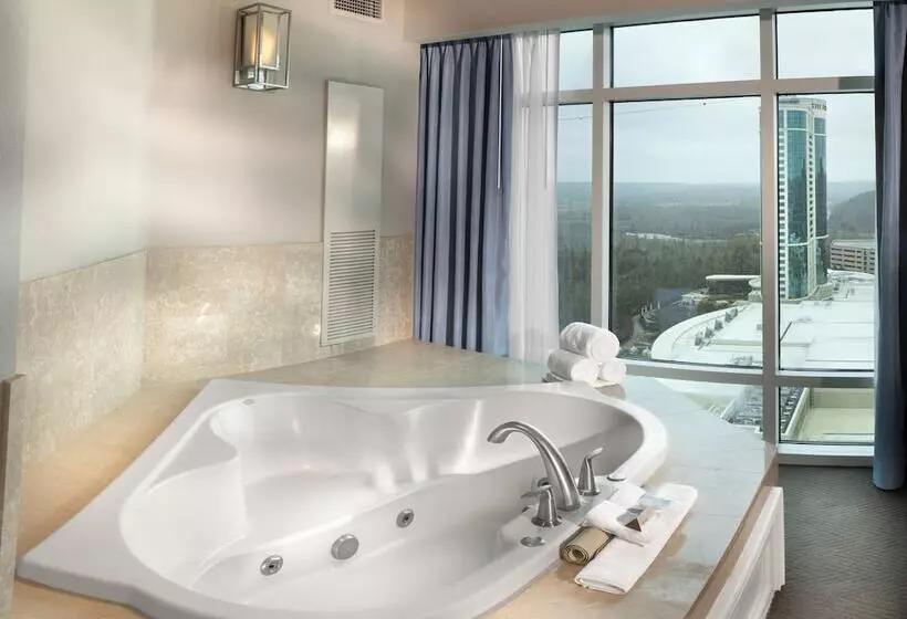 Отель Grand Pequot Tower At Foxwoods