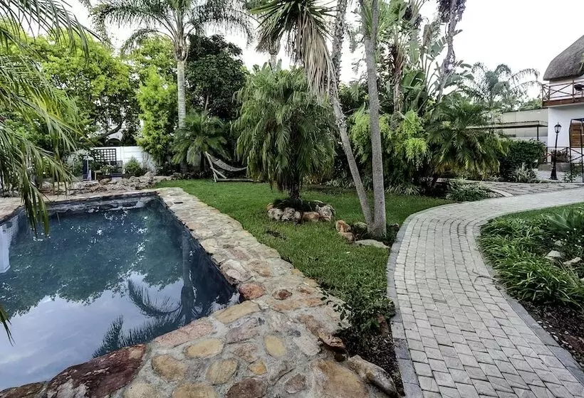 فندق Gubas De Hoek Meet Eat Sleep