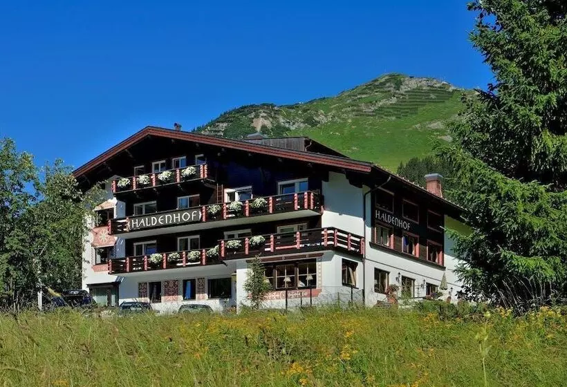 Отель Haldenhof