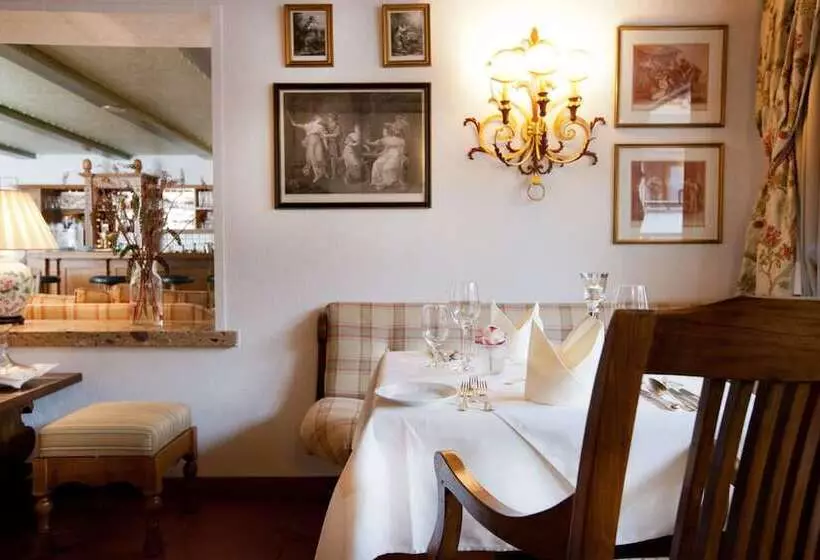 Отель Haldenhof