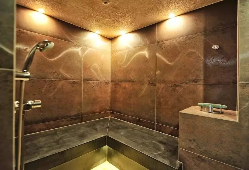 Отель Haldenhof