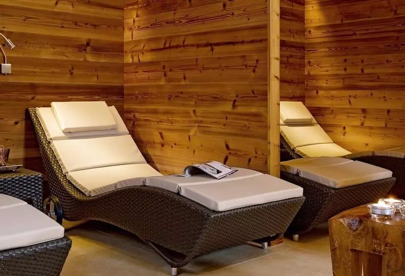 Отель Haldenhof