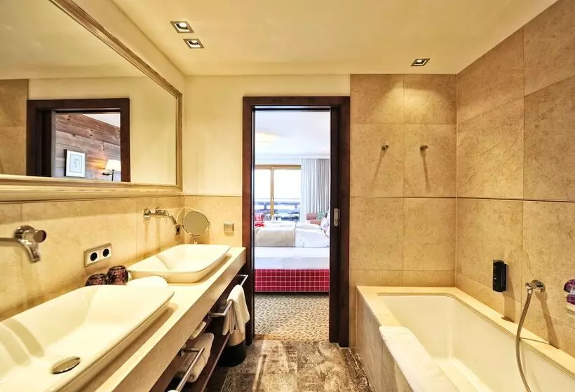 Отель Haldenhof