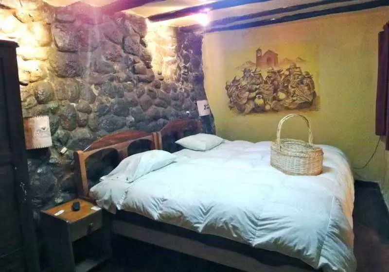 Orquidea Real Hostal