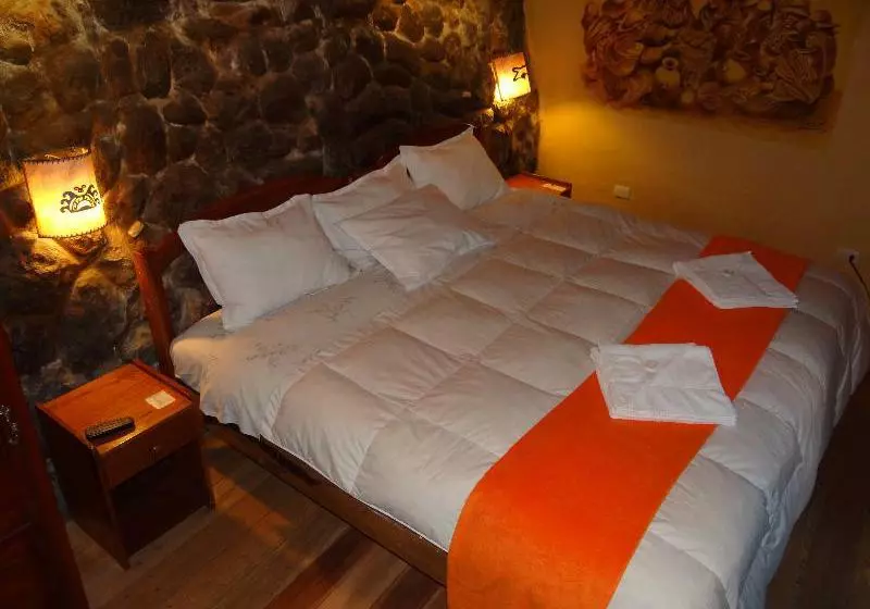 Orquidea Real Hostal