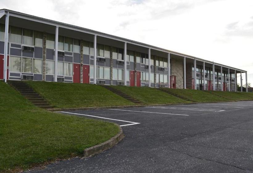 ホテル Red Carpet Inn & Suites New Cumberland