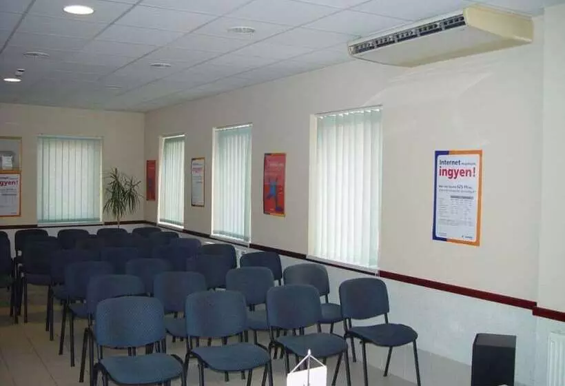 בית מלון כפרי Tisza Alfa