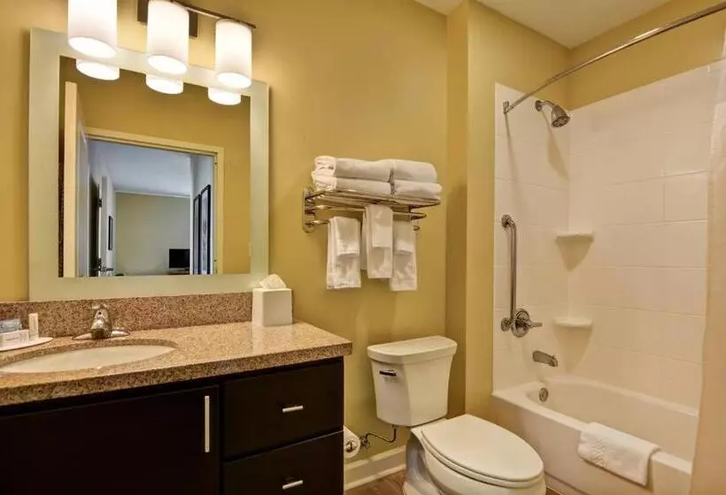 Отель Towneplace Suites By Marriott Jackson Ridgeland/the Township At Colony Park