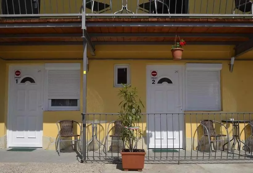 Hotel Zsófia Panzió Pápa