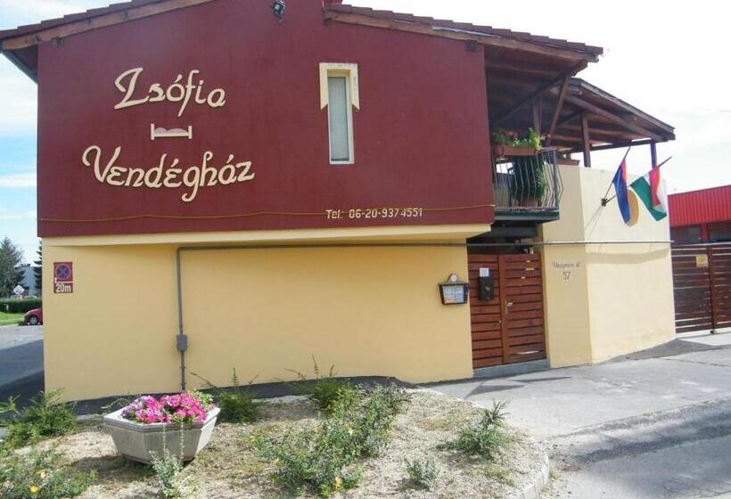 فندق Zsófia Panzió Pápa