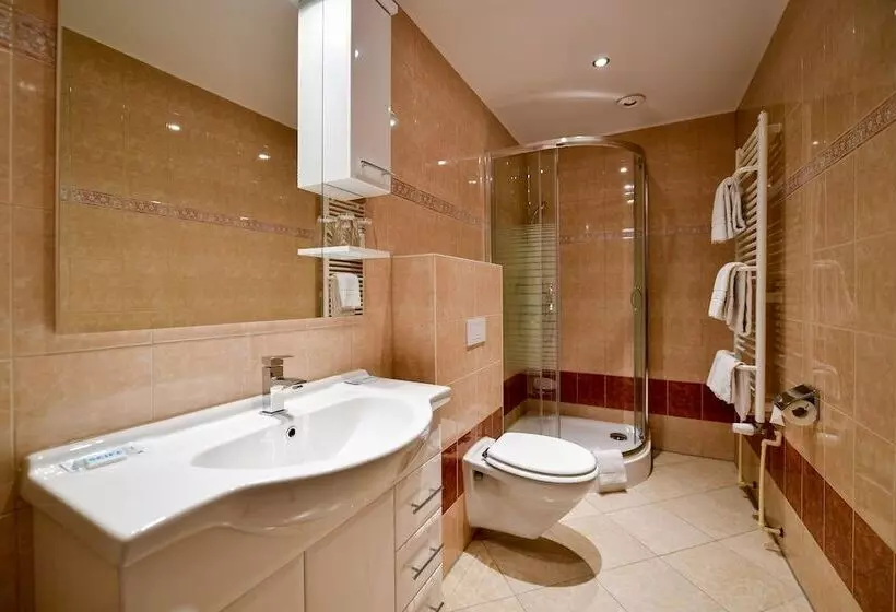 Hotelli Zum Goldenen Löwen