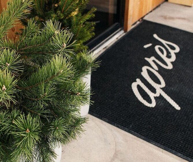 モーテル Apres Whitefish