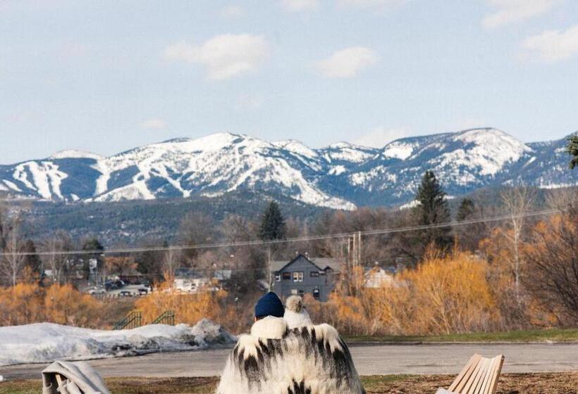 モーテル Apres Whitefish