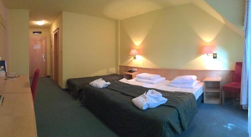 Hotel Park Na Baracke