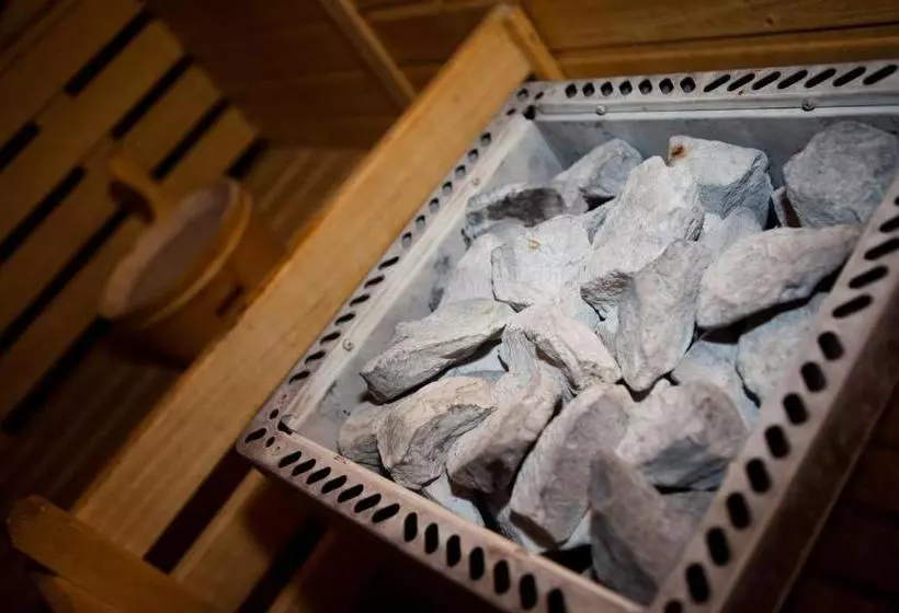 هتل Park Na Baracke