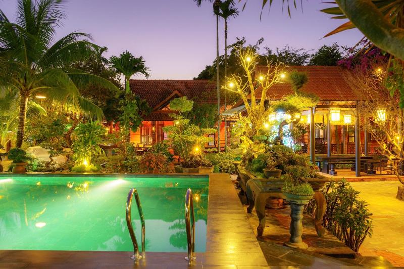 استراحتگاه Betel Garden Villa