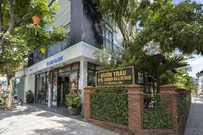 استراحتگاه Betel Garden Villa