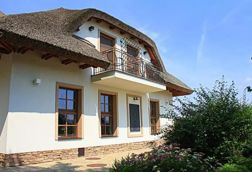 פנסיון Penzión Eko Park Piešťany