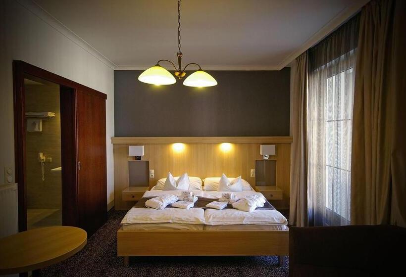 Xavin Wellness Hotel & Restaurant