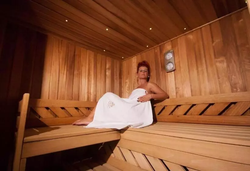 Xavin Wellness Hotel & Restaurant