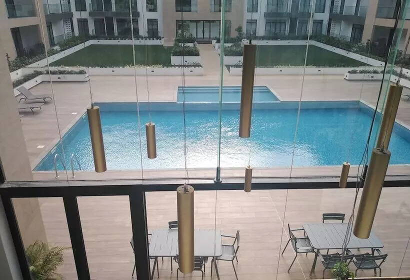 Embassy Gardens Premier Home