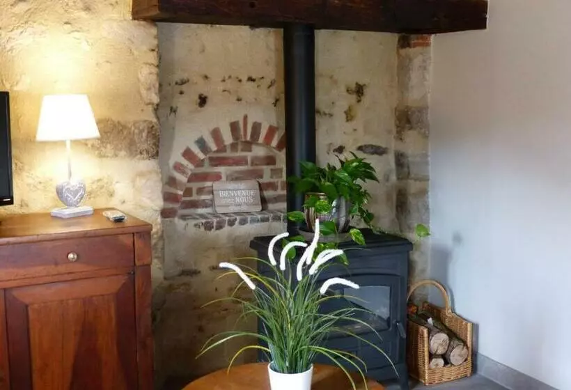 Maison De Charme 18e Siècle Avec Jardin, Parking Et Modernité – Proche De Vichy Et Charroux   Fr 1 4