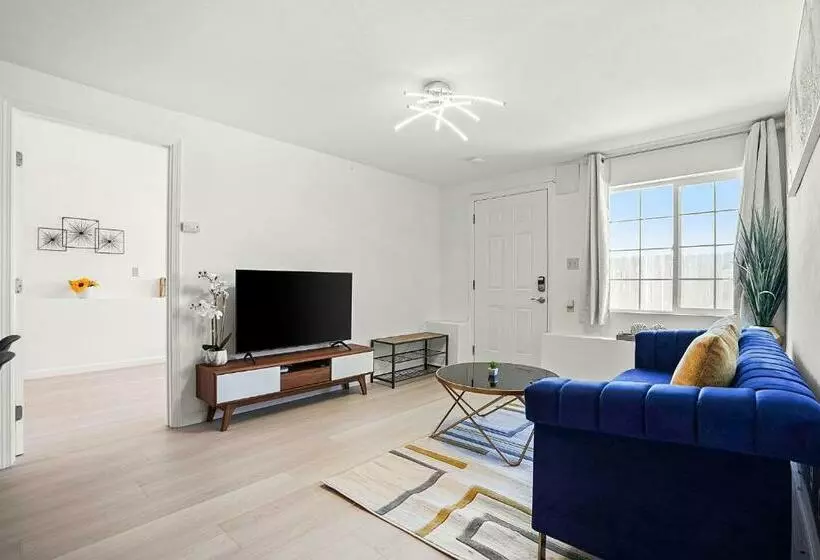 Lovely Relaxing Private 2br House Or Studio Near Westlake