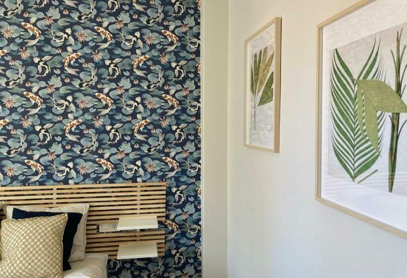 Amplio Y Luminoso Apartamento De 3 Dormitorios Con Vista Mar, A Solo 5 Min Caminando De La Playa Y D