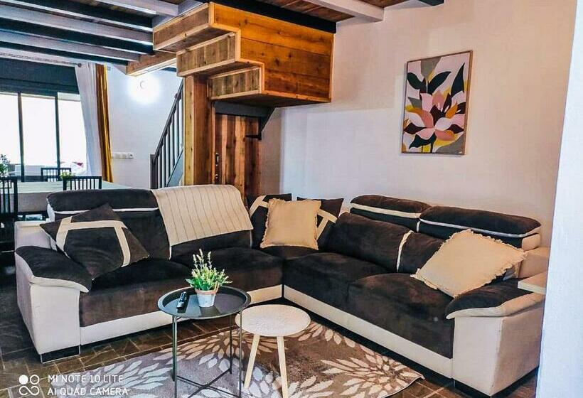 Domaine Des Palmistes Le Palmiste Triangle