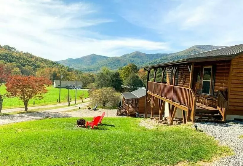 Hoot Owl New Cabin In Black Mountain With Views!!