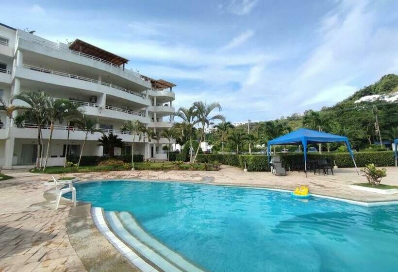 Lagunas Del Golf Casa Blanca