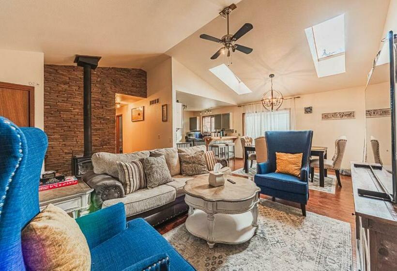 Blissful Mountain Escape