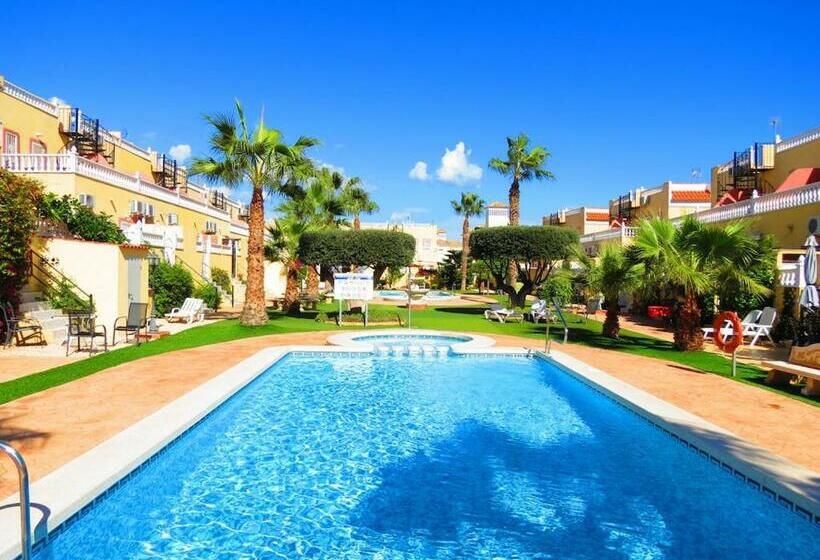 Casa La Zenia Elite Townhouse With Shared Pool And 10 Minutes Walk To Beach